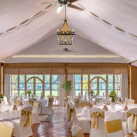 Raffles Grand Hotel D'Angkor Сиемрип Экстерьер фото