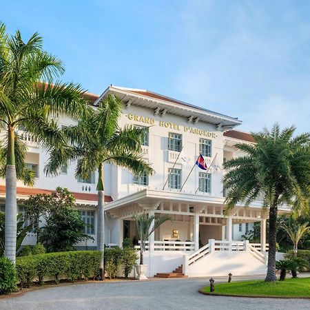 Raffles Grand Hotel D'Angkor Сиемрип Экстерьер фото