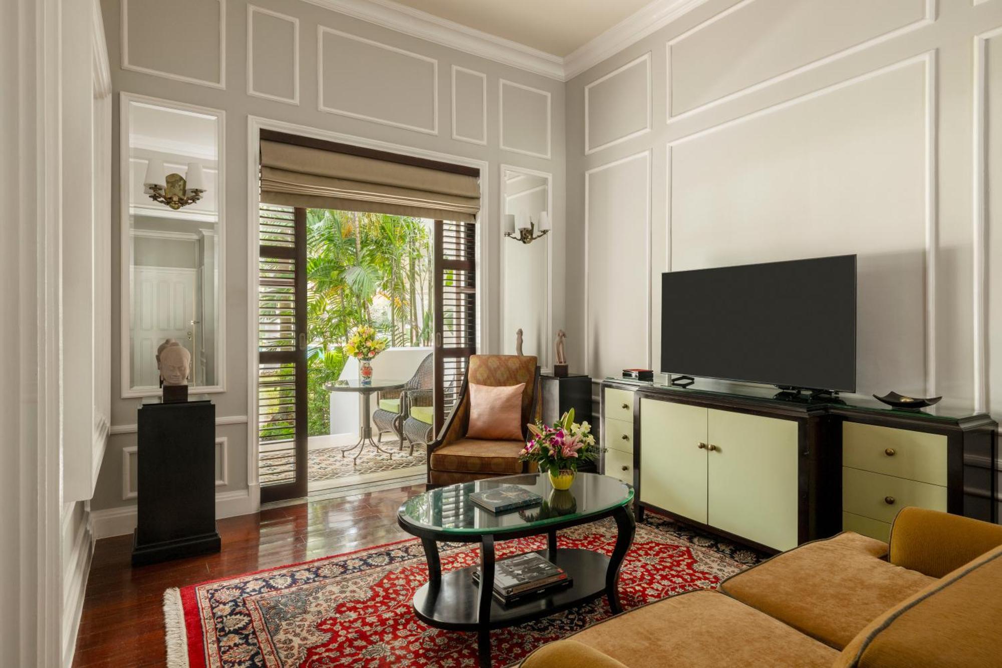 Raffles Grand Hotel D'Angkor Сиемрип Экстерьер фото