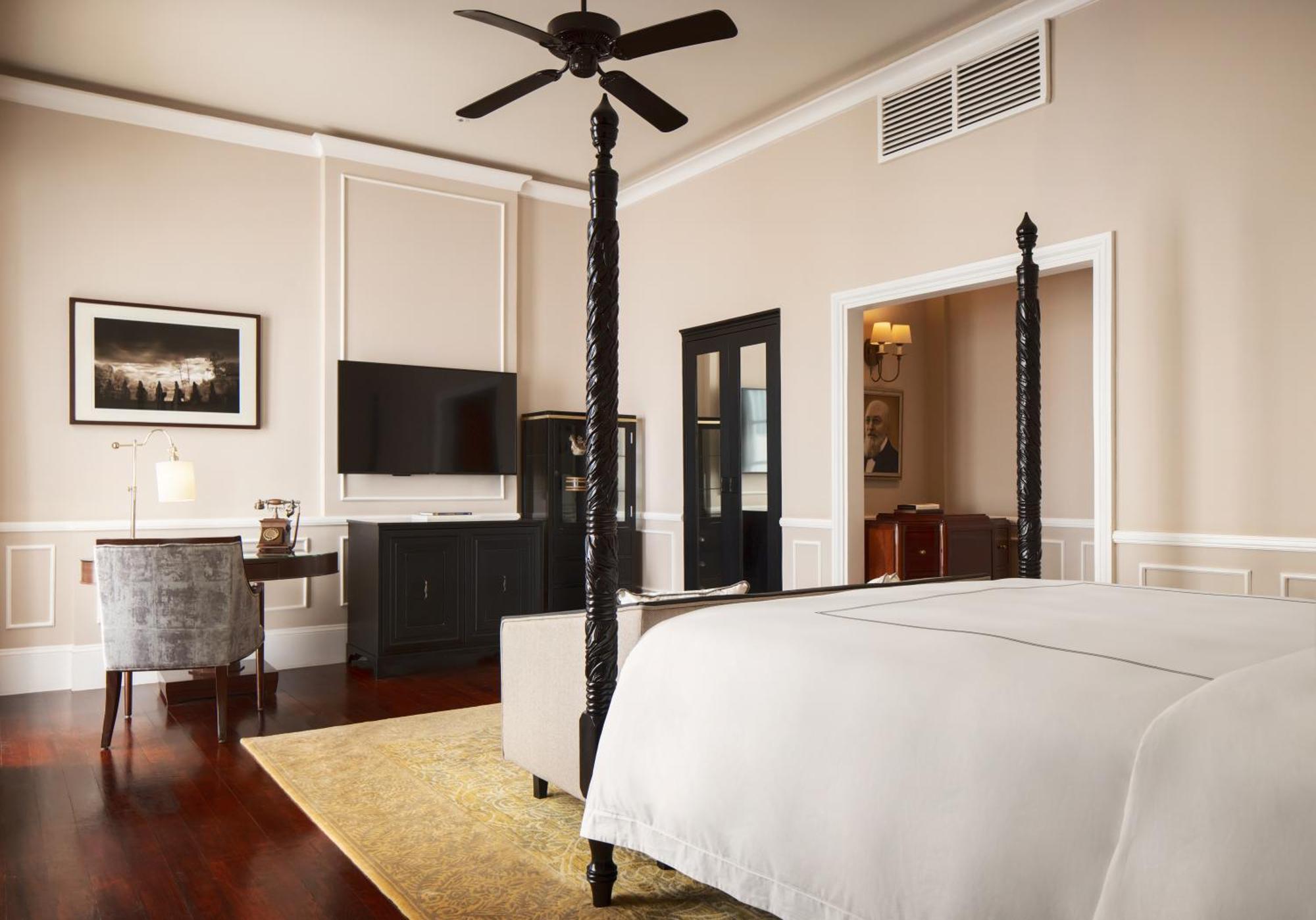 Raffles Grand Hotel D'Angkor Сиемрип Экстерьер фото