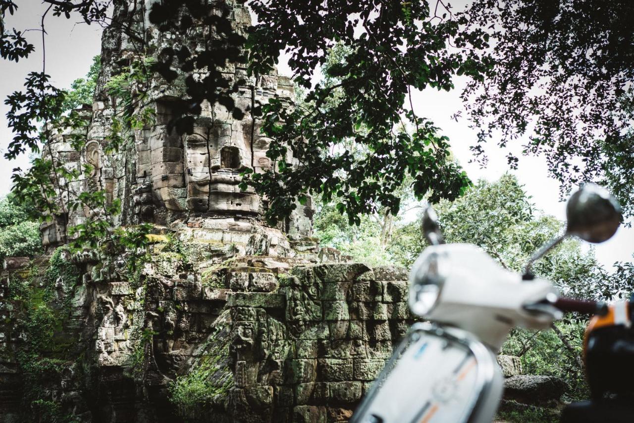 Raffles Grand Hotel D'Angkor Сиемрип Экстерьер фото