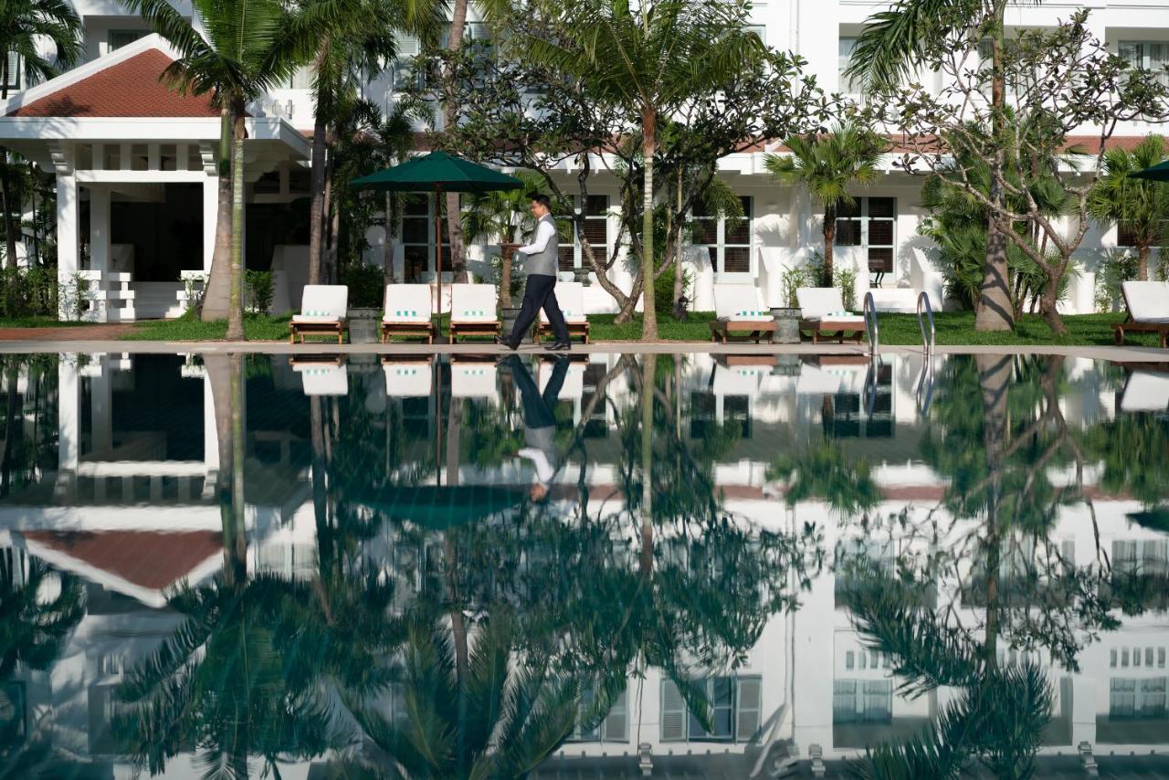 Raffles Grand Hotel D'Angkor Сиемрип Экстерьер фото
